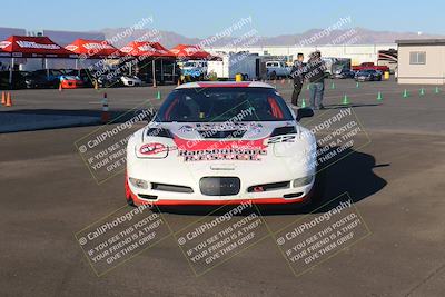 media/Nov-19-2022-Speed Ventures (Sat) [[eb5c8f9508]]/Around the Pits/Pre Grid Green/